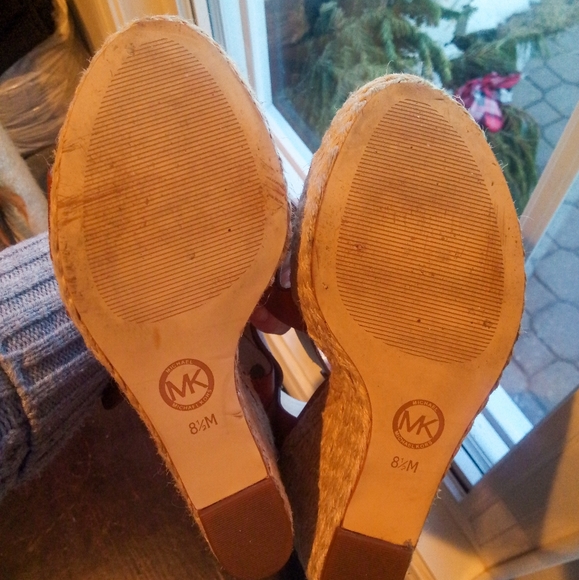 Michael Kors Giovanni Wedges - Picture 3 of 7